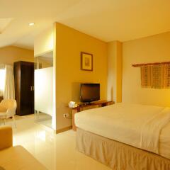 W Home Cikatomas In Jakarta Indonesia From 38 Photos Reviews Zenhotels Com
