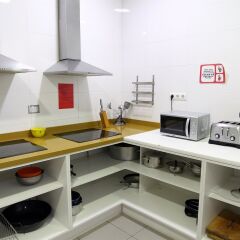 Отель Purple Nest Hostel Испания, Валенсия - 1 отзыв об отеле, цены и фото номеров - забронировать отель Purple Nest Hostel онлайн в номере