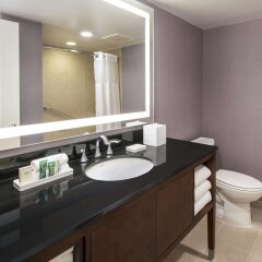 Отель Hilton Washington DC/Rockville Hotel & Executive Meeting Center США, Роквилль - отзывы, цены и фото номеров - забронировать отель Hilton Washington DC/Rockville Hotel & Executive Meeting Center онлайн ванная фото 2
