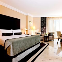 Fairmont Dubai in Dubai, United Arab Emirates from 250$, photos, reviews - zenhotels.com guestroom