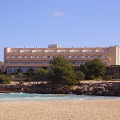 Отель Sirenis Seaview Country Club пляж