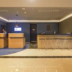 Отель Holiday Inn Express Istanbul Altunizade интерьер отеля