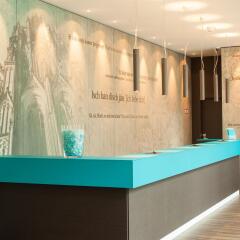 Отель Motel One Köln-mediapark Кёльн интерьер отеля фото 3