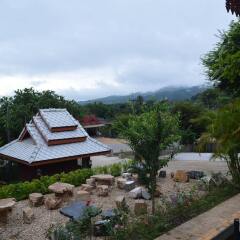Отель Phusangtawan Resort бассейн