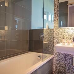 Отель Stadtbleibe Apartments Германия, Лейпциг - отзывы, цены и фото номеров - забронировать отель Stadtbleibe Apartments онлайн ванная фото 2