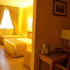 Seccy Hotel Boutique сейф в номере