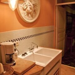 Отель Aparthotel Remparts Бельгия, Брюссель - отзывы, цены и фото номеров - забронировать отель Aparthotel Remparts онлайн ванная