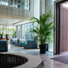 Отель MAI HOUSE Patong Hill интерьер отеля