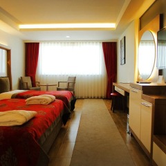 Green Suada Hotel сейф в номере