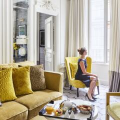 Отель Sofitel Le Faubourg Париж в номере фото 2