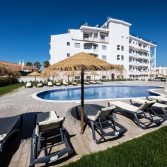 Отель Aguahotels Alvor Jardim Портимао бассейн