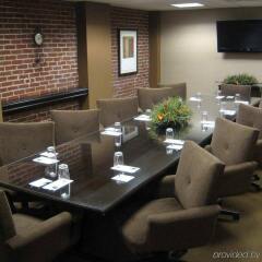Отель Homewood Suites by Hilton Indianapolis Downtown
