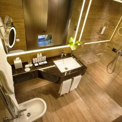 Hotel Cavour in Milan, Italy from 309$, photos, reviews - zenhotels.com bathroom photo 2