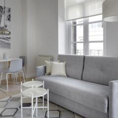 Апартаменты Zubieta Suite Apartment by FeelFree Rentals комната для гостей фото 3