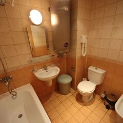 Отель Menada Oasis Resort Apartments Болгария, Солнечный берег - отзывы, цены и фото номеров - забронировать отель Menada Oasis Resort Apartments онлайн ванная фото 2