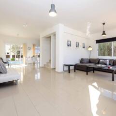Отель Villa Atlas Кипр, Протарас - отзывы, цены и фото номеров - забронировать отель Villa Atlas онлайн комната для гостей фото 2