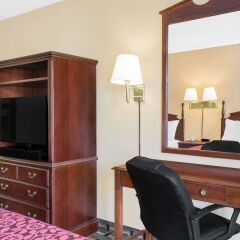 Отель Days Inn by Wyndham Meridian удобства в номере фото 2