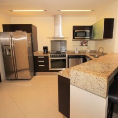 Отель Downtown Apartment Oasis 12 Мексика, Плая-дель-Кармен - отзывы, цены и фото номеров - забронировать отель Downtown Apartment Oasis 12 онлайн в номере