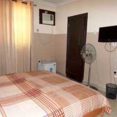 Wonder King Hotel удобства в номере