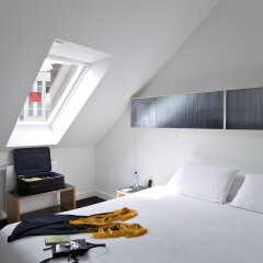 Hotel Gat Point Charlie комната для гостей