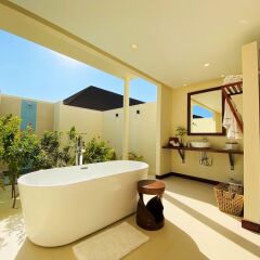 VARU by Atmosphere - All Inclusive with Free Transfers in North Male Atoll, Maldives from 987$, photos, reviews - zenhotels.com bathroom