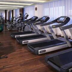 Отель Pullman Dubai Creek City Centre Residences фитнесс-зал фото 3