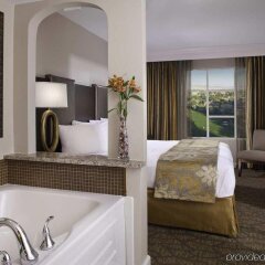 Отель Hilton Grand Vacations on Paradise (Convention Center) США, Лас-Вегас - 8 отзывов об отеле, цены и фото номеров - забронировать отель Hilton Grand Vacations on Paradise (Convention Center) онлайн ванная