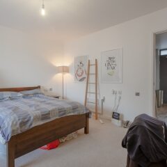 Отель Modern 1 Bedroom Apartment in Central Location Великобритания, Лондон - отзывы, цены и фото номеров - забронировать отель Modern 1 Bedroom Apartment in Central Location онлайн комната для гостей фото 3