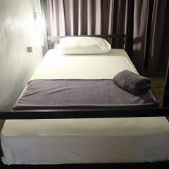 Shayne Hostel Бангкок удобства в номере