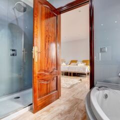 Отель Arabella - Villa con piscina Испания, Пальма-де-Майорка - отзывы, цены и фото номеров - забронировать отель Arabella - Villa con piscina онлайн ванная