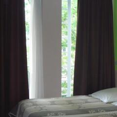 Отель Stu Residence Aryan Brussels Брюссель комната для гостей фото 3