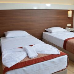 Sunway Hotel комната для гостей