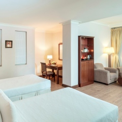 Отель Sunrise Nha Trang Beach Hotel & Spa Вьетнам, Нячанг - 5 отзывов об отеле, цены и фото номеров - забронировать отель Sunrise Nha Trang Beach Hotel & Spa онлайн удобства в номере