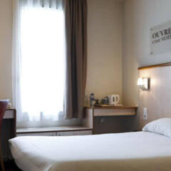 Отель Kyriad Hotel Lyon Centre Croix Rousse Франция, Лион - отзывы, цены и фото номеров - забронировать отель Kyriad Hotel Lyon Centre Croix Rousse онлайн удобства в номере