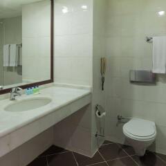 Marmaris Resort & Spa Hotel Турция, Кумлюбюк - отзывы, цены и фото номеров - забронировать отель Marmaris Resort & Spa Hotel онлайн ванная фото 2