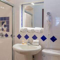 Отель Broadway Hotel and Hostel США, Нью-Йорк - 2 отзыва об отеле, цены и фото номеров - забронировать отель Broadway Hotel and Hostel онлайн ванная