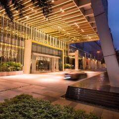Отель Hilton Shenzhen Futian фото 3