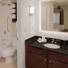 Отель Homewood Suites Minneapolis - Mall Of America Блумингтон ванная фото 2