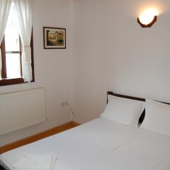 Отель Kazasovata Guest House Болгария, Трявна - отзывы, цены и фото номеров - забронировать отель Kazasovata Guest House онлайн комната для гостей фото 3
