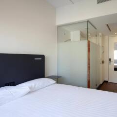 Отель easyHotel Den Haag комната для гостей фото 4