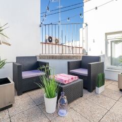 Отель Apartamento Travel Habitat Ático Comedias интерьер отеля фото 2
