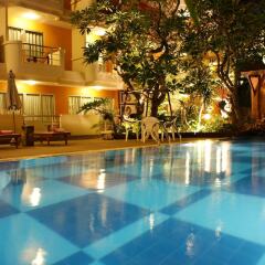 Отель Bella Villa Prima Hotel Таиланд, Паттайя - отзывы, цены и фото номеров - забронировать отель Bella Villa Prima Hotel онлайн спортивное сооружение