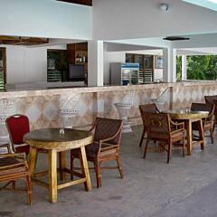 Отель The Gardenia Resort гостиничный бар