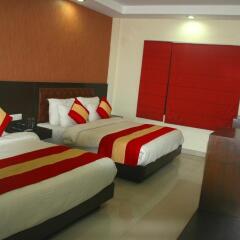 Hotel Le Central in Haridwar, India from 38$, photos, reviews - zenhotels.com guestroom photo 3