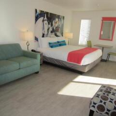 Carousel Beach Inn in Santa Cruz United States of America from