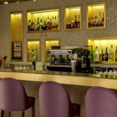 DoubleTree by Hilton Hotel Yerevan City Centre гостиничный бар