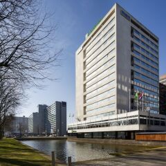 Отель Holiday Inn Amsterdam Амстердам приотельная территория