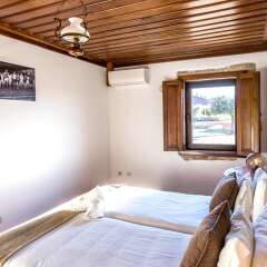 Апартаменты Apartment With one Bedroom in Armamar, With Pool Access, Furnished Terrace and Wifi Армамар комната для гостей
