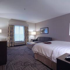 Отель Hampton Inn & Suites Columbus/University Area удобства в номере