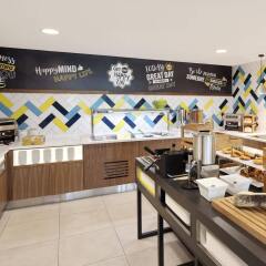 Отель Hampton by Hilton London Stansted Airport развлечения